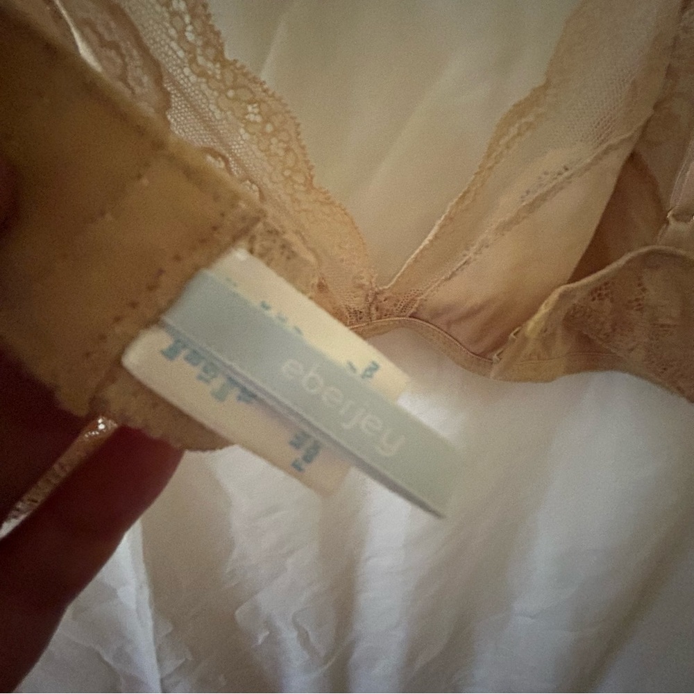Eberjey Lace Wireless Bralette - Picture 5 of 6